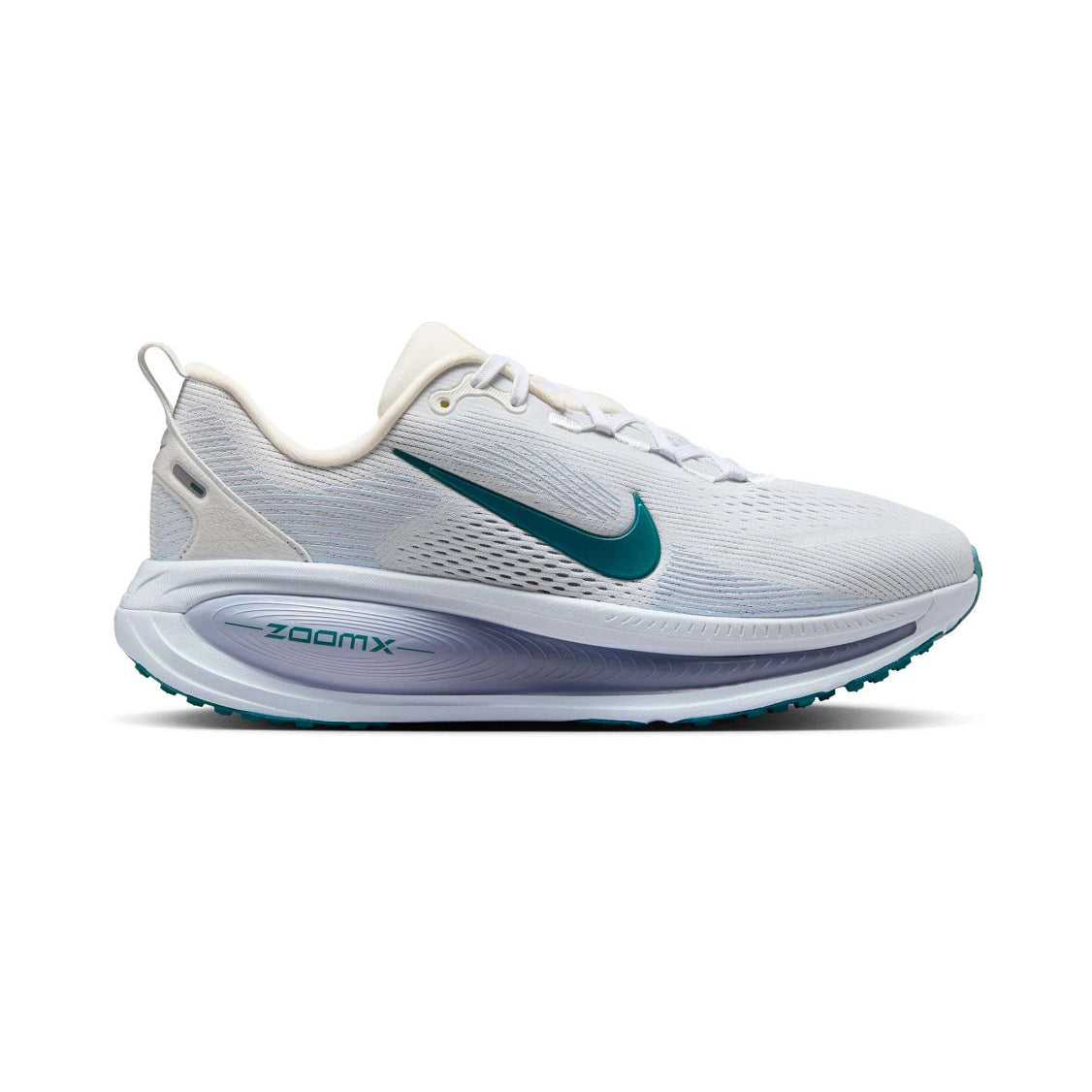 Women's Nike Vomero 18 – Box Basics