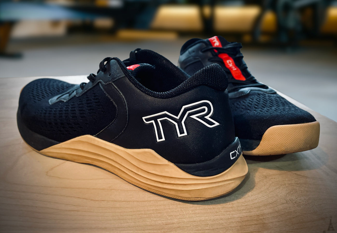 TYR CXT-1 Trainers in black / gum