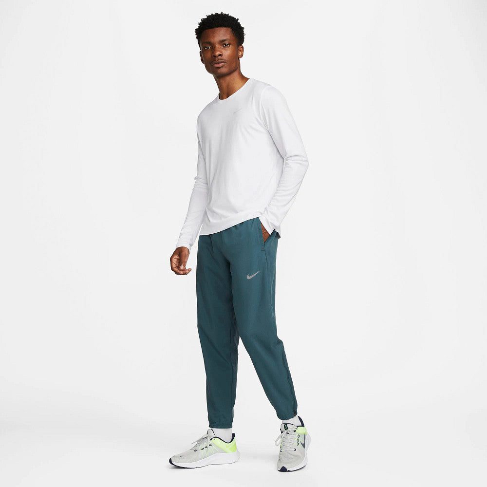 
                  
                    Men's Nike Dri-FIT Challenger Woven Pant
                  
                
