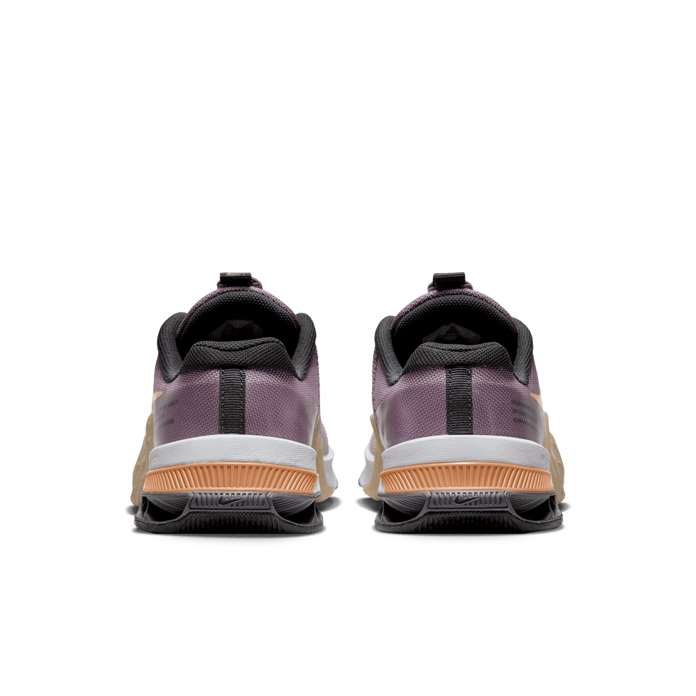 
            
                Load image into Gallery viewer, Women&amp;#39;s Nike Metcon 8 PRM
            
        