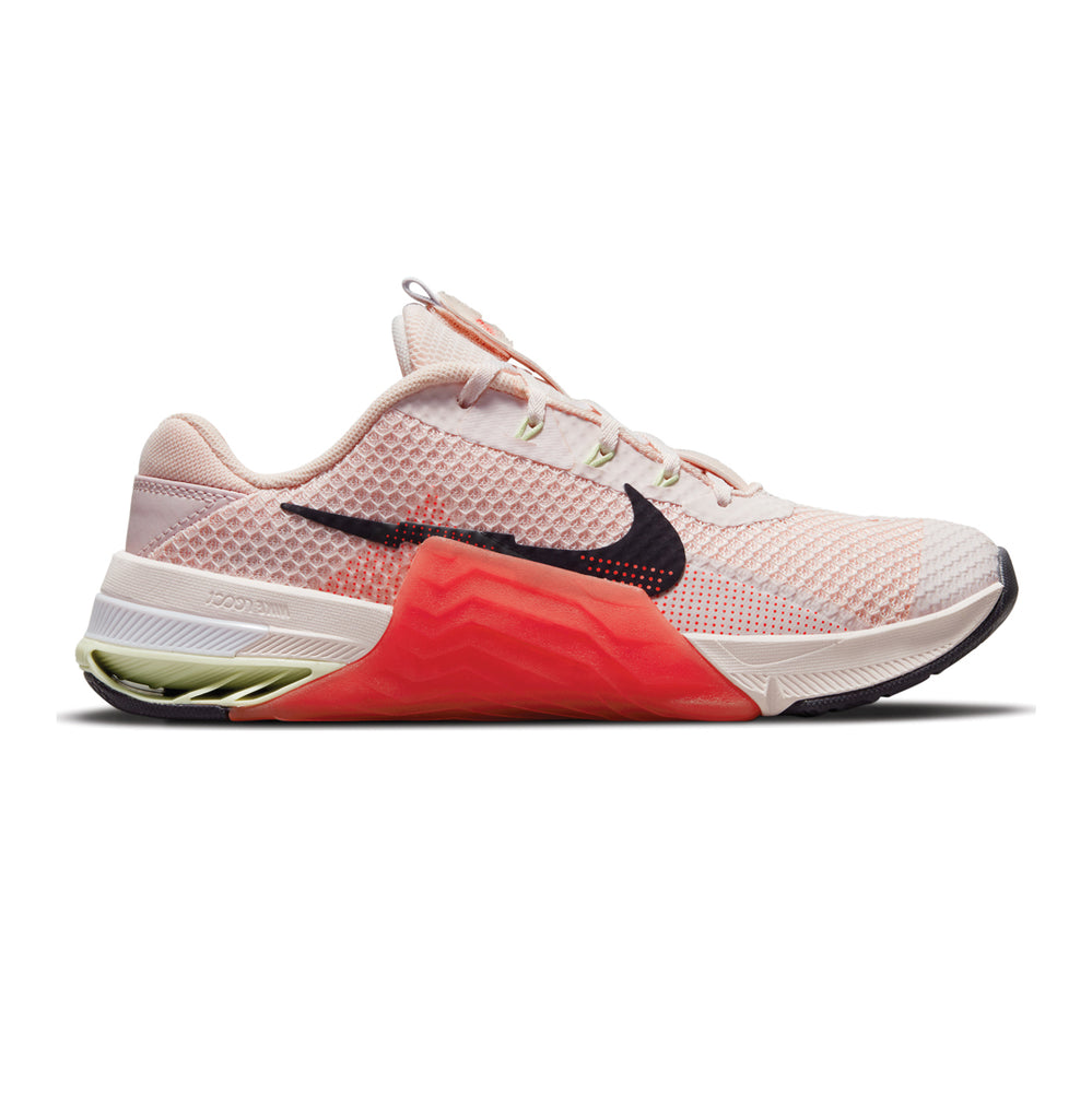 
            
                Load image into Gallery viewer, Women&amp;#39;s Nike Metcon 7, women, nike, metcon, 7, crossfit, gym, training, workout, shoe, color, pink, magic ember, black
            
        